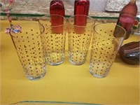 4 red polka dot drinking glasses