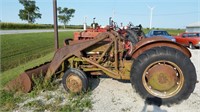 600 Ford w/ loader