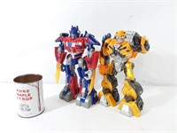 2 figurines Transformers