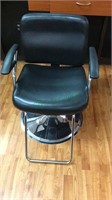 Professional hair salon arm chair, with