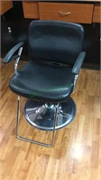 Professional black hair salon arm chair, with