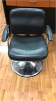 Professional hair salon arm chair, with