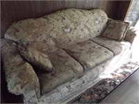 FLORAL PATTERN LIVING ROOM SOFA