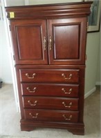 ARMOIRE / CHEST w/ 4 DRAWERS