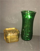 Beautiful Vintage Hoosier Color Glass Vase and Box