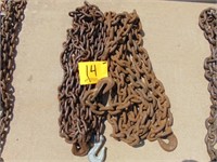 2 Chains w/Hooks