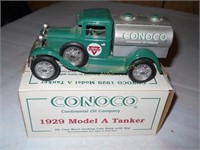 1929 Ford Model A Conoco Tanker Bank w/Box