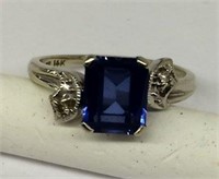 14k Gold Ring With Sapphire And Diamonds