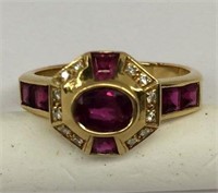 18k Gold Ring With Rubies & Diamonds