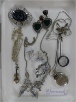 TRAY: JEWELRY  INCL. BROOCHES, EARRING, ETC.