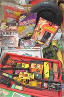 Mixed Diecast & Vehicle Toy Lot w/ Matchbox