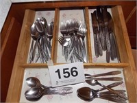 Stainless steel flatware: 10 knives - 12 forks -