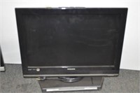 MAGNAVOX 16 INCH TV WITH BUILT IN DVD PLAYER