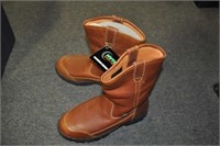 NEW HYTEST WATERPROOF BOOTS SIZE 9 1/2