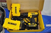 DEWALT 20VOLT DRILL WITH 2 CASES DRILL BITS AND