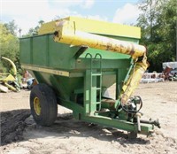 John Deere 1210 A  500 Bushel Grain Cart