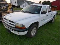 2001 DODGE DAKOTA CREW CAB PICK-UP TRUCK