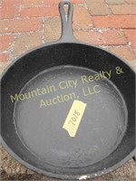 9" Cast Iron Fireplace Skillet Hand Forged
