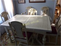 Vintage Dining Room Table & Chairs