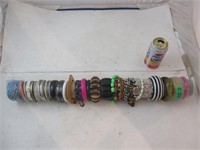 Gros lot de bracelet differents types