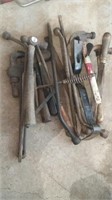HAMMERS, PRY BARS, PIPE WRENCH
