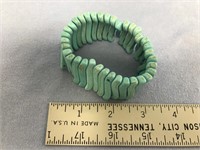 Turquoise stone stretch bracelet         (g 22)