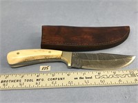 Damascus blade knife with caribou antler handle an