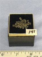 Lot of unfaceted peridots         (g 22)