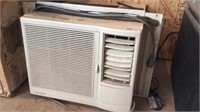 DIPLOMAT WINDOW AIR CONDITIONER