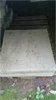 18'' X 18'' PATIO SLABS X 4