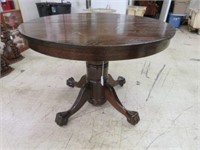 AMERICAN OAK ROUND DINING TABLE WITH CLAW FEET