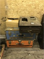Lot with 2 old wooden trunks containing old Avon p