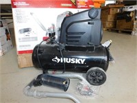 Husky 8 gallon oil-free air compressor, missing