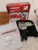 Husky 1/2 inch impact wrench, 300 ft-lbs,
