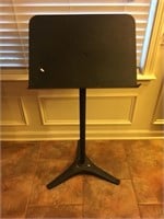 METAL MUSIC STAND -- 39 INCHES TALL
