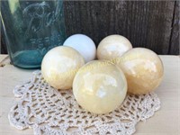 Set of 5 alabaster balls