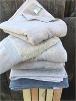 Pottery Barn cotton bath towels & others