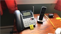 AT&T base telephone and wireless handset