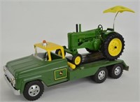Tonka John Deere Custom Hauler W/Model A Tractor