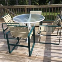 Outdoor Furniture: Bar Table/2 bar chairs,