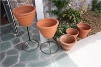 Plant Stands & Pots