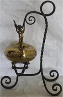 BRASS & WROUGHT IRON KETTLE ON STAND