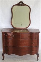 1910/20 MAHOGANY SERPENTINE FRONT CHEST W/