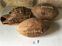 3 pcs vintage sporting lots Footballs and Mit