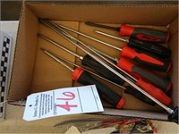 LOT, ASSORTED SNAP-ON SCREWDRIVERS