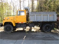 1989 Ford L8000 Dump Truck,