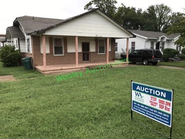 RESIDENTIAL REAL ESTATE AUCTION - BLYTHEVILLE, AR