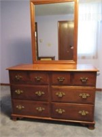 nice "moosehead" maple dresser & mirror