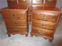 2 nice "moosehead" maple nightstands