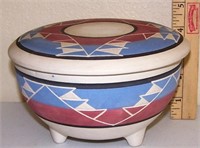 VERY NICE SIGNE SIOUX INDIAN POTTERY LIDDED BOWL